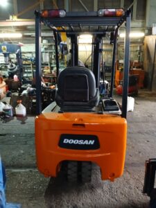 Электрический погрузчик вилочный Doosan B15T-5 БУ