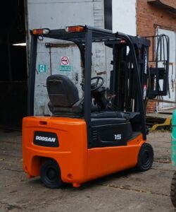 Электрический погрузчик вилочный Doosan B15T-5 БУ
